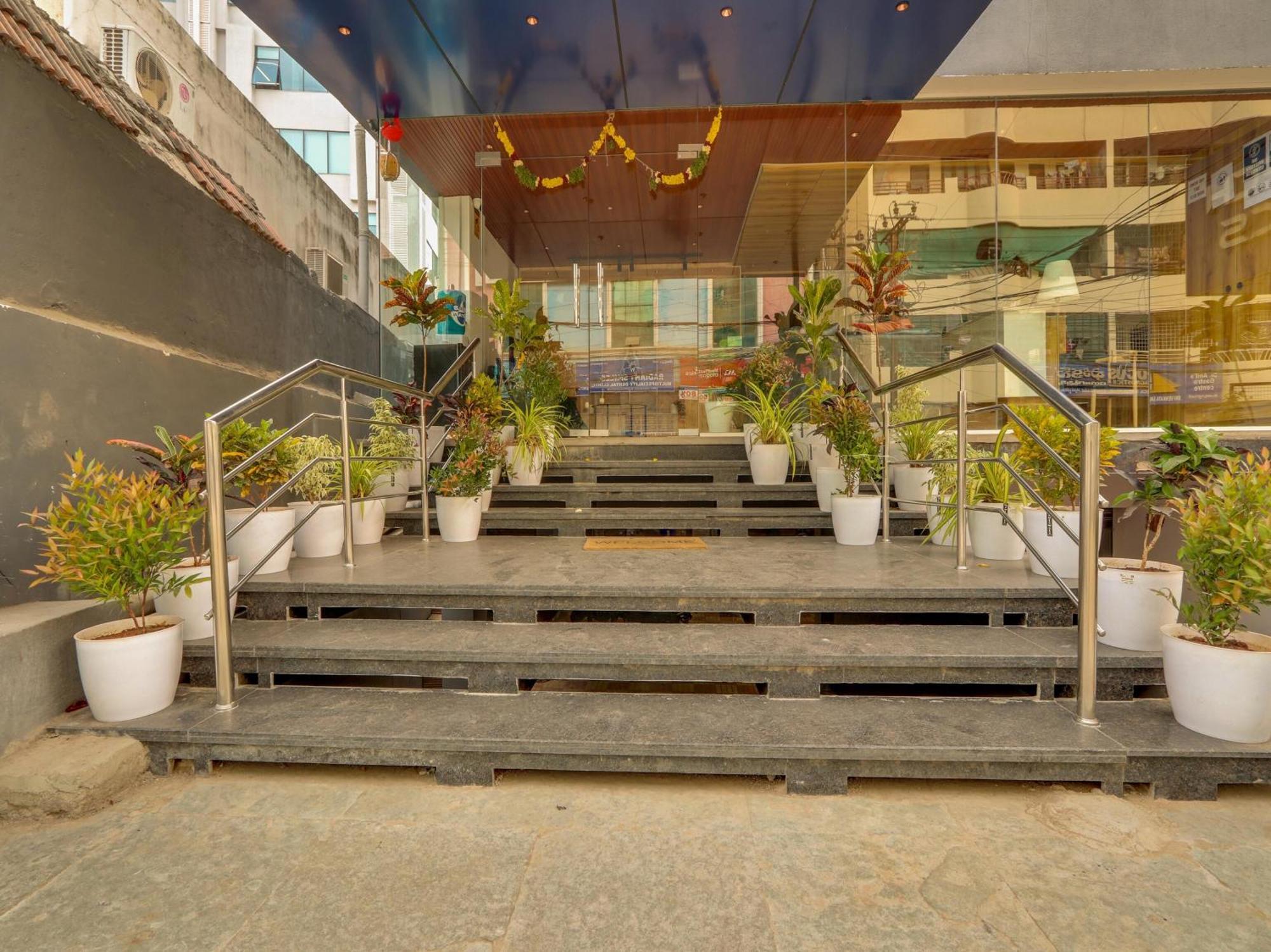 Townhouse Casa Grand Hotel Hyderabad Exterior photo