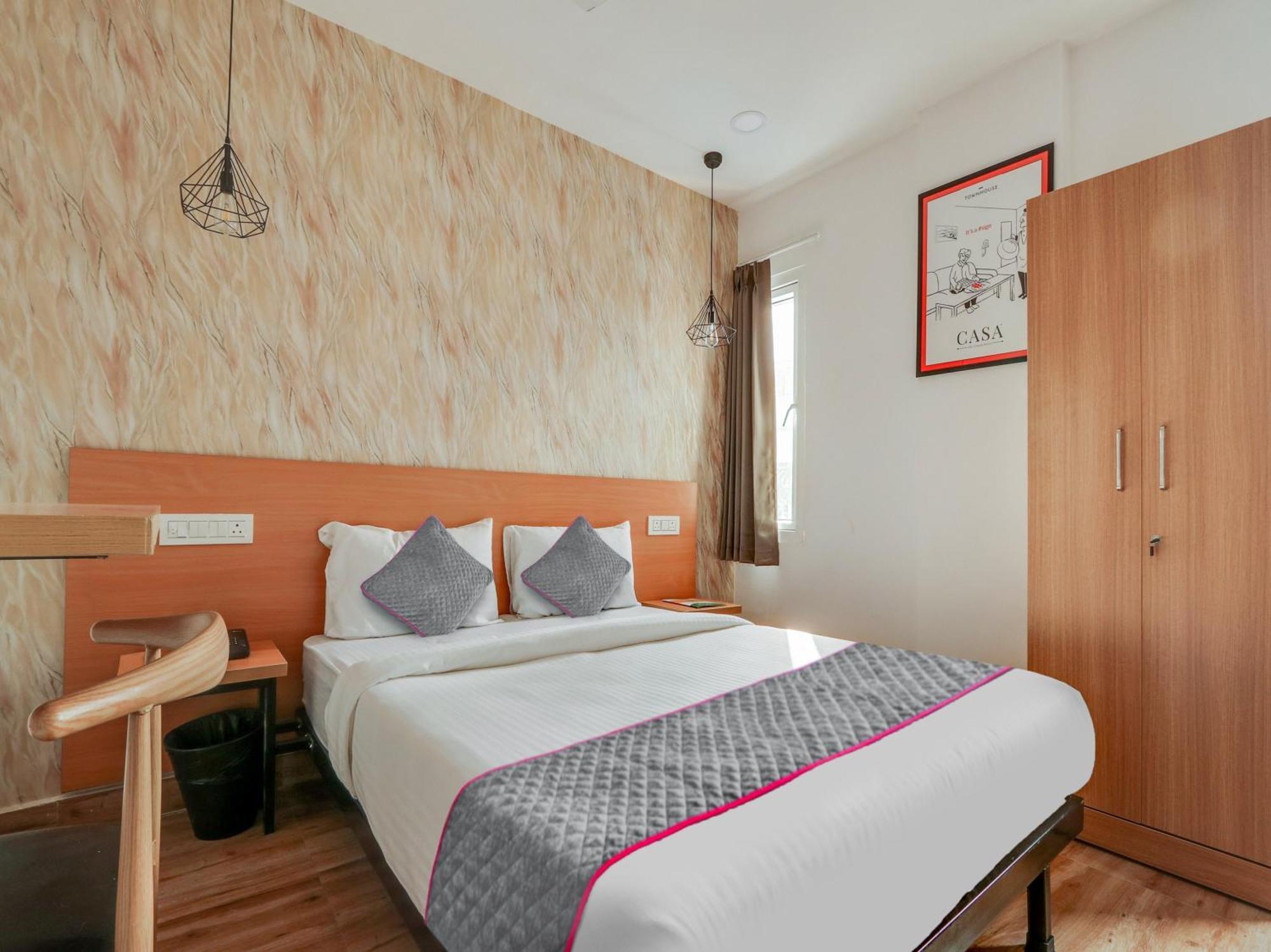Townhouse Casa Grand Hotel Hyderabad Exterior photo